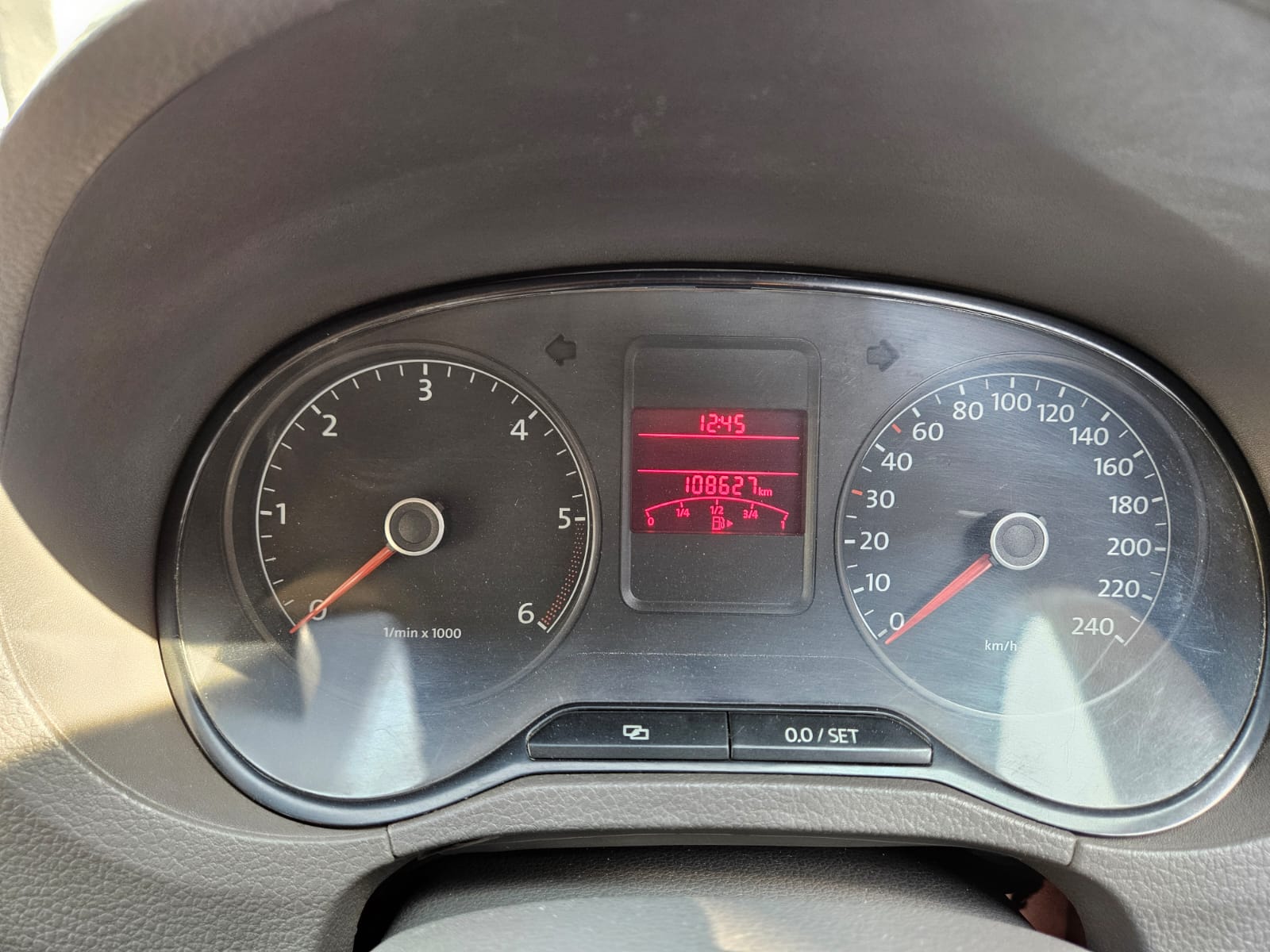 Volkswagen Polo(2012-2014) Comfortline 1.2l D